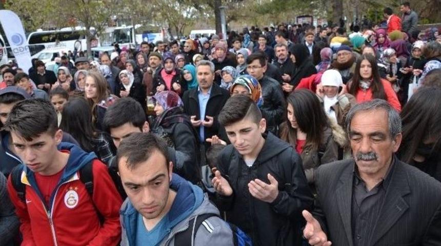 Agd &Ccedil;anakkale Gezisine &Ccedil;ıktı