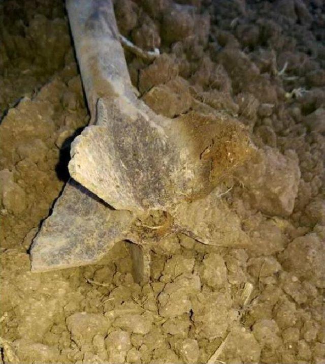 Suriye Sınırında Patlamamış Roket Bulundu 2