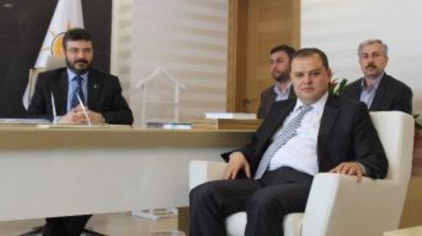 Ak Parti Adayı &Ouml;z, Sahaya İndi