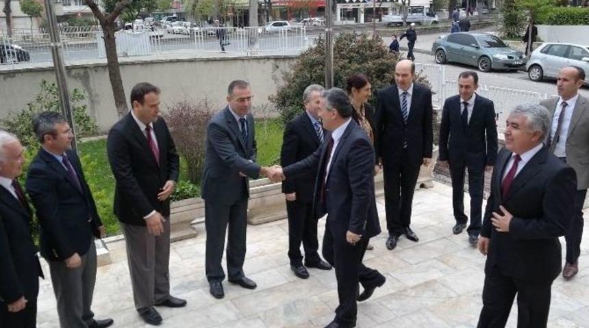 Vali Ayyıldız&rsquo;dan Tarım İl M&uuml;d&uuml;rl&uuml;ğ&uuml;&rsquo;ne Ziyaret