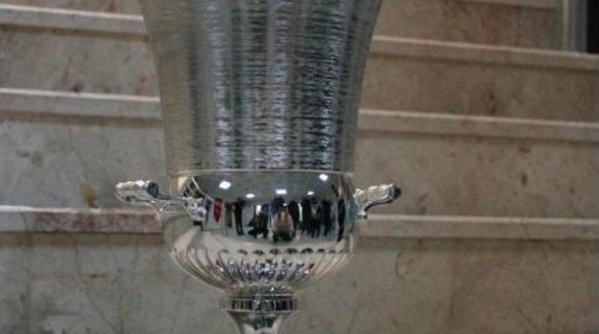 Bursa Büyükşehir, Challenge Cup Final Ikinci Maçında Uralochka Ntmk Ekaterinburg Karşılaşıyor