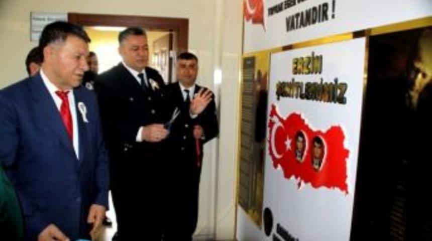 Polis Haftasında Şehitler Köşesi Açıldı