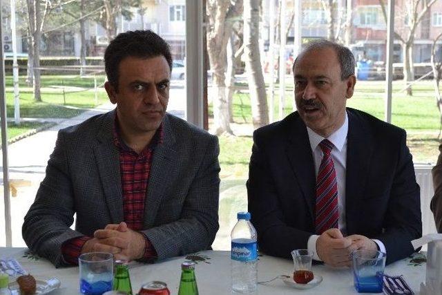 Ensar Vakfı Genel M&uuml;d&uuml;r&uuml; Muş&rsquo;ta 1