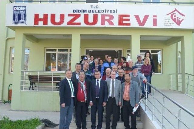 Didim’de Polis Haftasında Emekli Emniyet Mensuplarıyla Biraraya Gelindi