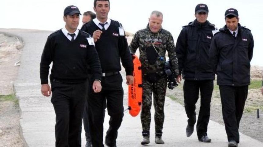 Barış I&ccedil;in Bitlis'ten Van'a Y&uuml;zecek