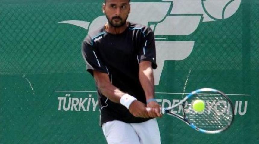 Batman'da Uluslararası Tenis Turnuvası Finalini Sloven Ile İsrailli Tenis&ccedil;i Oynayacak