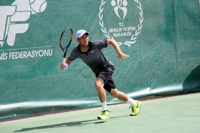 Batman'da Uluslararası Tenis Turnuvası Finalini Sloven Ile İsrailli Tenisçi Oynayacak