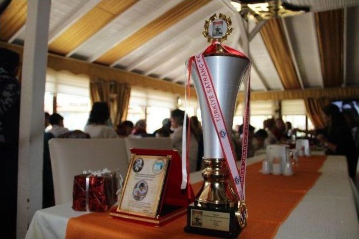 Satranç Şampiyonu Duran, Edirne’ye Transfer Oldu G3