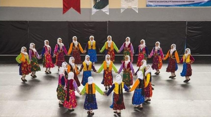 Halayın Sultanları Ahlat&rsquo;ta Buluştu