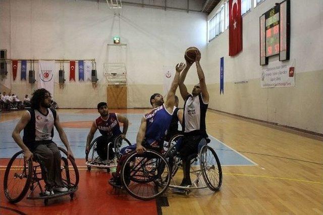 Tekerlekli Sandalye Basketbol Süper Ligi