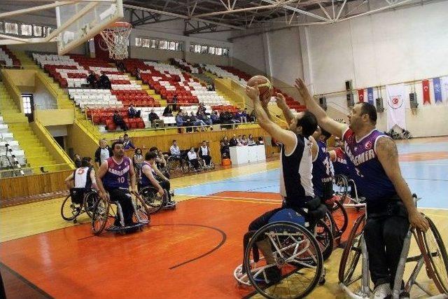 Tekerlekli Sandalye Basketbol Süper Ligi