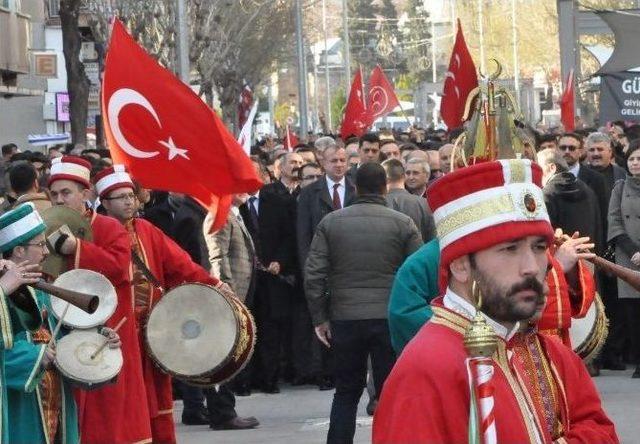 Durmuş Yılmaz Uşak’ta Mehteranla Karşılandı