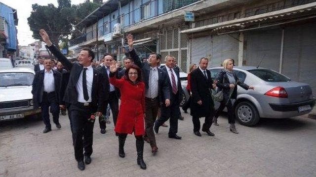 Chp’li Adaylardan Sarıgöl’de Birliktelik Yürüyüşü