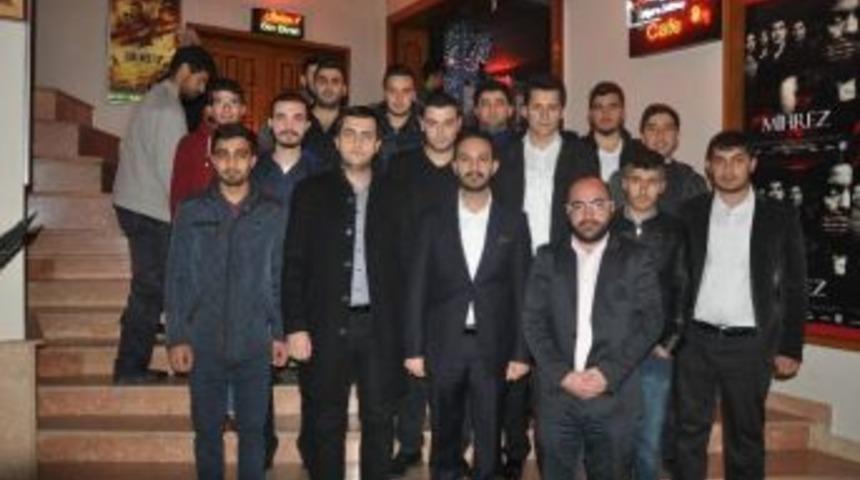 Malatya Ak Parti Gen&ccedil;lik Kolları &Uuml;yeleri &ldquo;bizim Hikaye&rdquo; Filmini İzledi