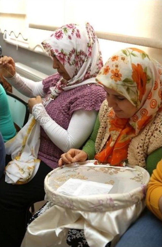 Şehitkamil Aile Merkezlerine Yoğun İlgi