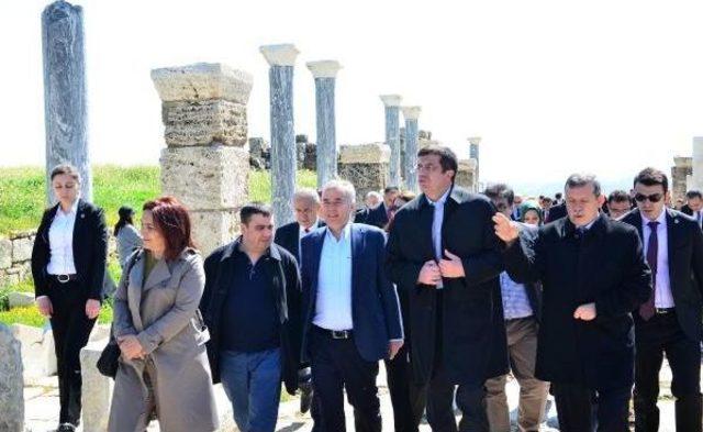 Bakan Zeybekci: Baraja Ve Milletvekili Yeminine Karşıyım 1