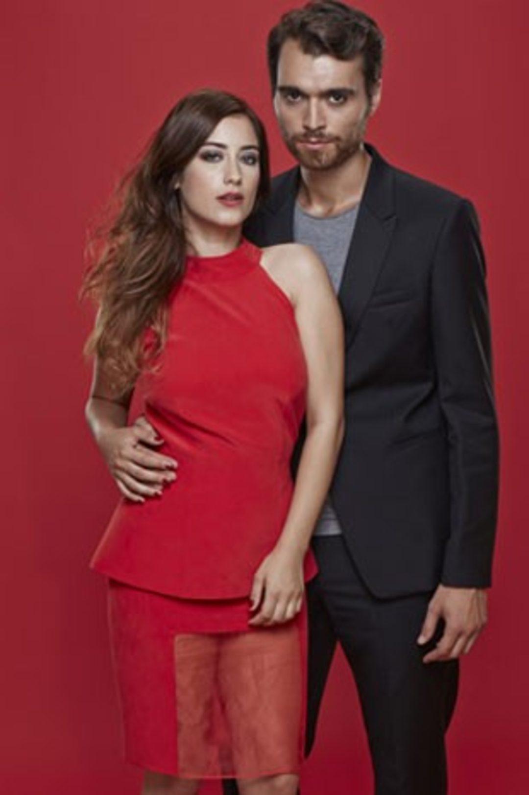 хазал kaan. каан урганджиоглу и хазал кая сериал. в. K. A.