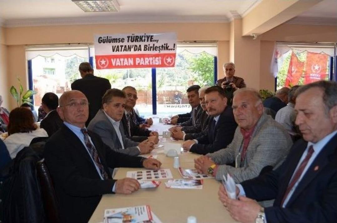 Vatan Partisi Vekil Adaylarını Tanıttı