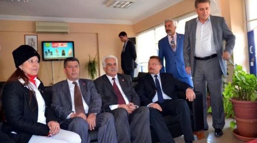 Vatan Partisi, Muğla Milletvekili Adaylarını Ortaca'da Tanıttı