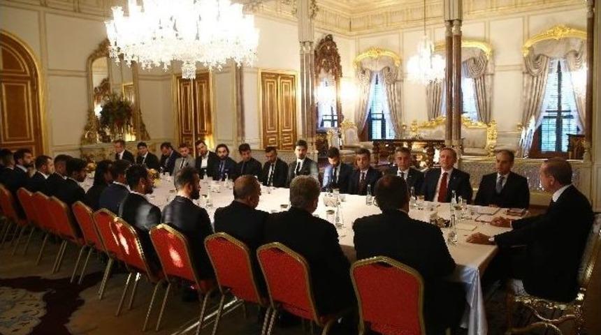 Futbol Zirvesinden Şiddete Karşı Birlik Ve Beraberlik Mesajı &Ccedil;ıktı