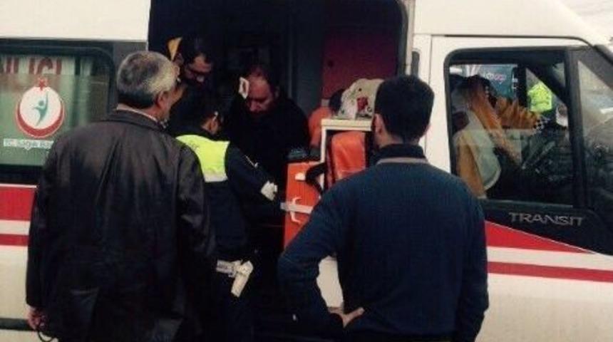 Van&rsquo;da Trafik Kazaları; 13 Yaralı
