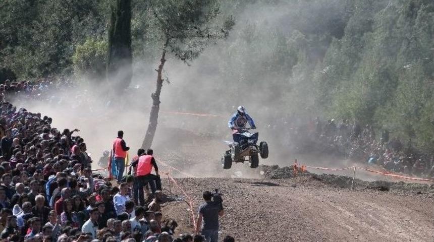 Beykonak&rsquo;ta Motokros Şenliği Yapıldı