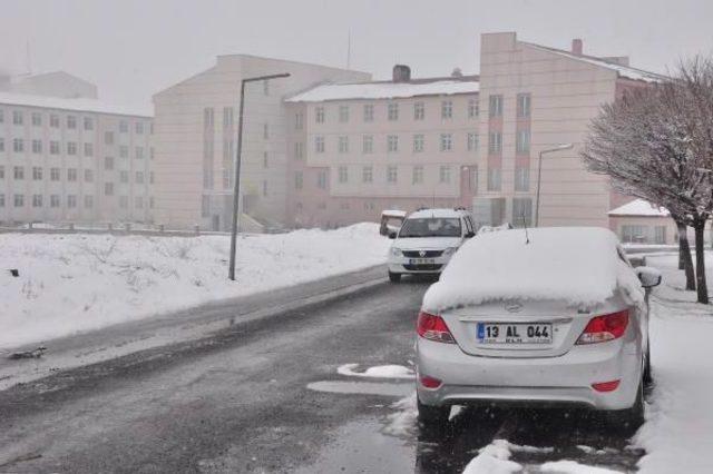 Bitlis’Te Kar Yağışı Etkili Oldu