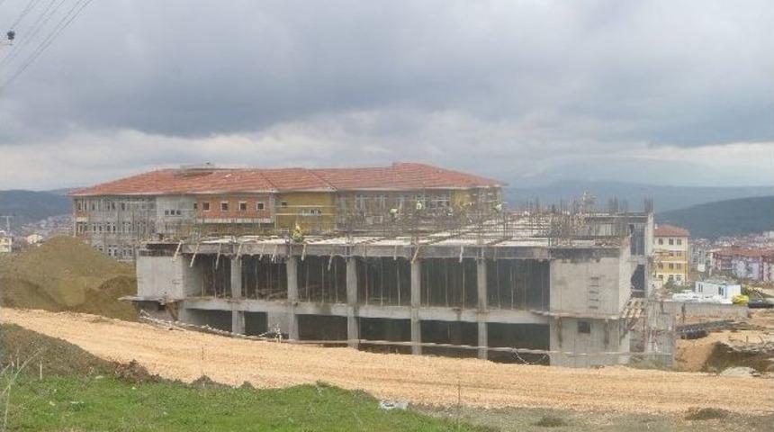 16 Derslikli Anadolu Sağlık Meslek Lisesi İnşaatı Devam Ediyor