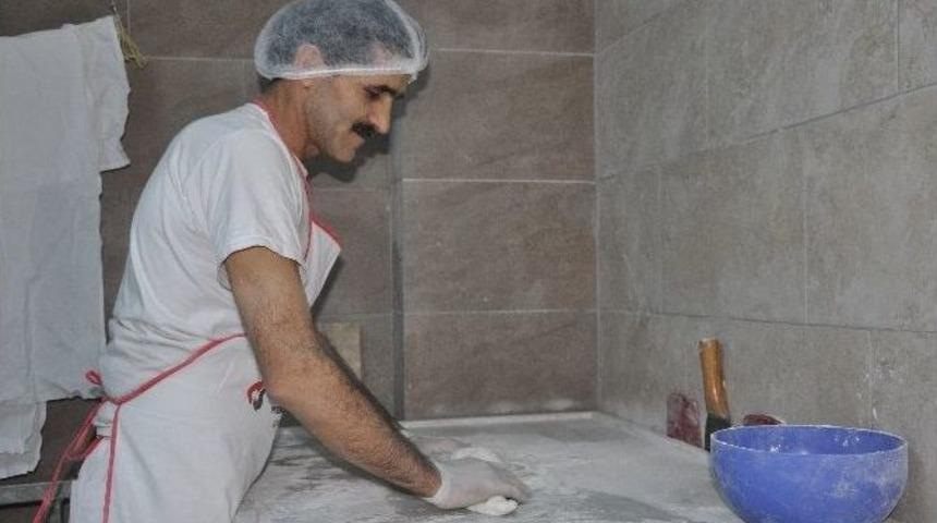 Bu Ekmek Altın Değerinde
