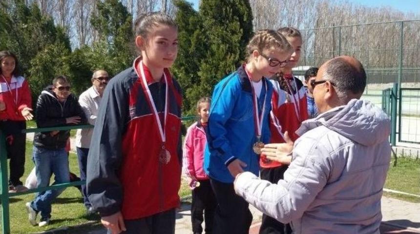 Atletizmde K&uuml;&ccedil;&uuml;klerin B&uuml;y&uuml;k Başarısı