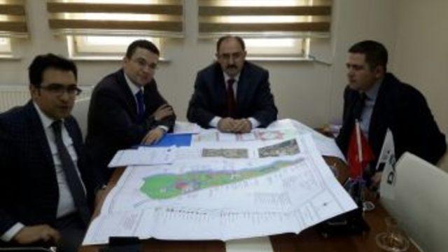 Basak Ve Gülümuşağı’na Hayvan Sulama Göleti Yapılacak