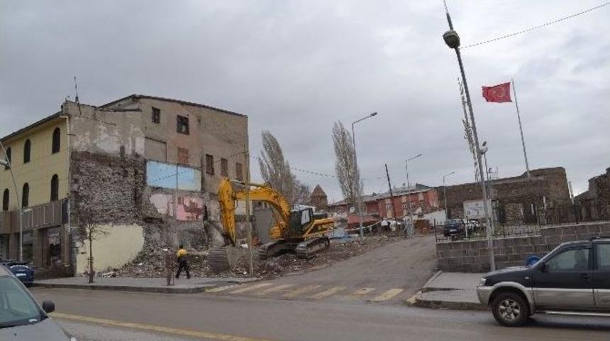 B&uuml;y&uuml;kşehir Belediyesi, Kale &Ccedil;evresi &lsquo;k&uuml;lt&uuml;r Yolu Projesi&rsquo;ni Hızlandırdı