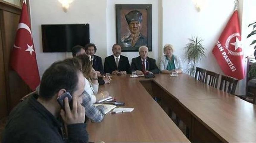 Doğu Perin&ccedil;ek: Papa Utanga&ccedil; Bir A&ccedil;ıklama Yaptı