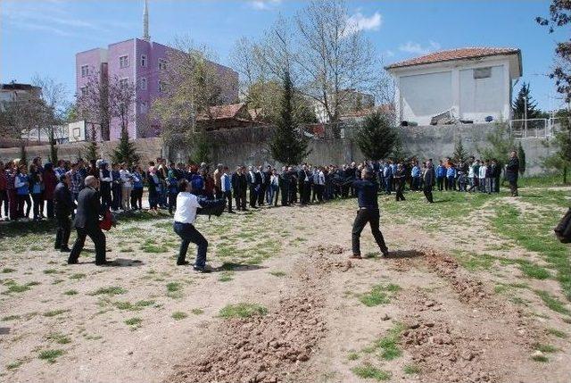 İbn-i Sina Mesleki Ve Teknik Lisesi&rsquo;nde Geleneksel Oyun G&uuml;nleri 1
