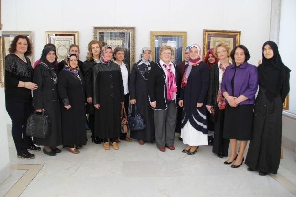 Bursalı M&uuml;zehhibelerden G&ouml;z Kamaştıran Sergi
