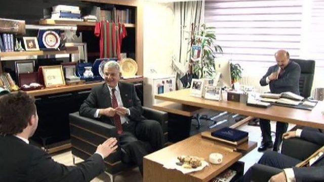 Volkan Bozkır: "chp nin Alkışlanmaya Ihtiyacı Var" 1