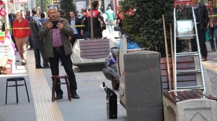 Korkutan Poşetten Ayakkabı Kutusu &Ccedil;ıktı