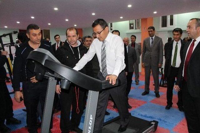 Niğde&rsquo;de Mahkumlar İ&ccedil;in Spor Salonu Yapıldı 2