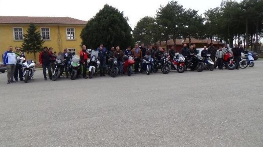 Erzincanlı Motosiklet&ccedil;iler Sezonu Kurban Keserek A&ccedil;tılar