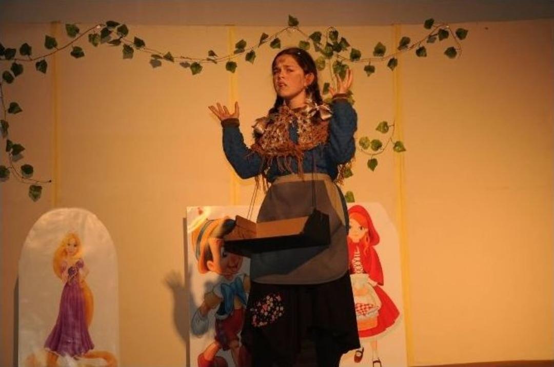 Bafra&rsquo;da Ortaokullar Arası Masal Yarışması Finali Yapıldı