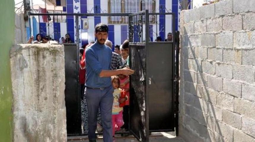 20 Yıllık Caddeyi 'tapulu Arazim' Deyip, Kapattı