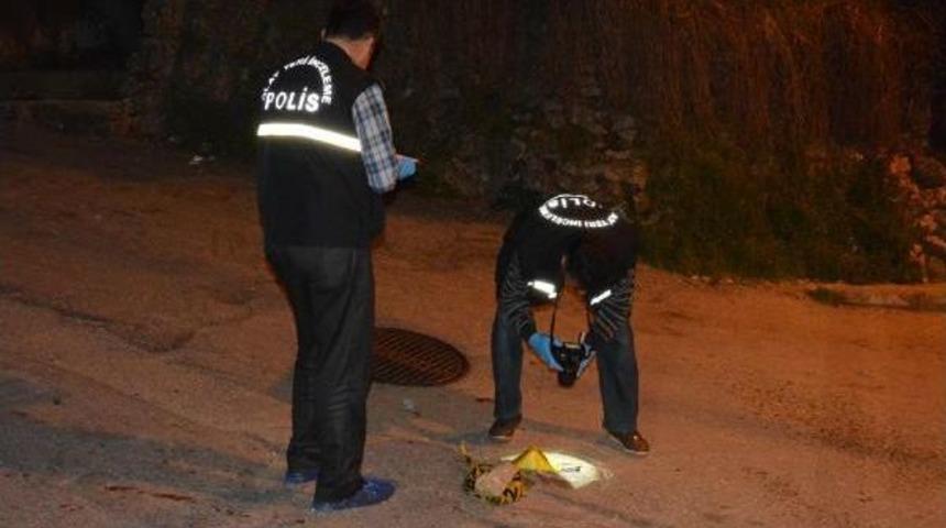 Pompalı T&uuml;fek Ve Bı&ccedil;aklı Kavgada 4 Kişi Yaralandı