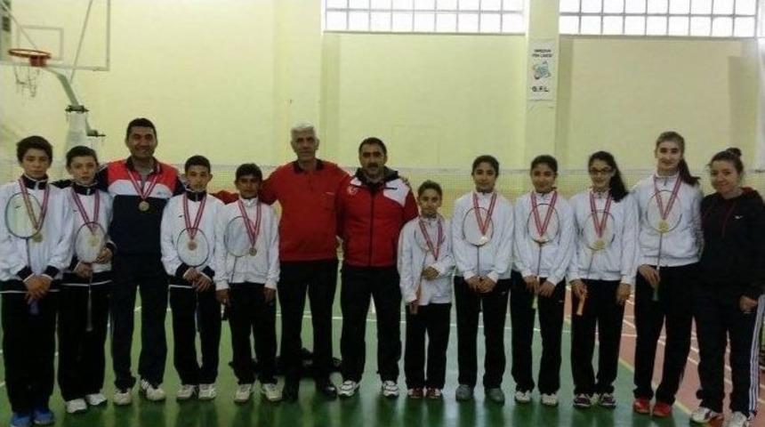 Anadolu Yıldızlarında Erzincan&rsquo;ın B&uuml;y&uuml;k Başarısı