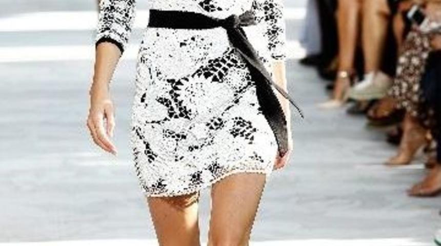 Kendall Jenner, Dosso Dossi İ&ccedil;in Geliyor