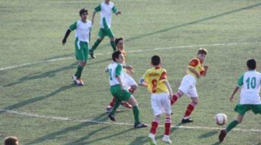 Minikler Gelecek İ&ccedil;in Umut Verdi