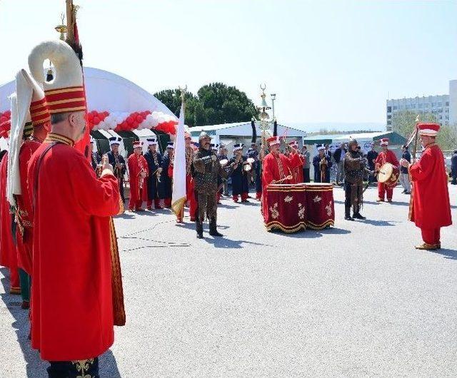 Busmek &Ccedil;adırı, Kutlu Doğum Programında 1