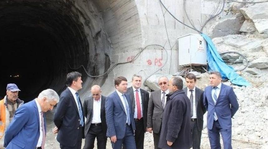 Akparti Milletvekili Adayları Kozcağız Barajı Şantiyesi&rsquo;nde