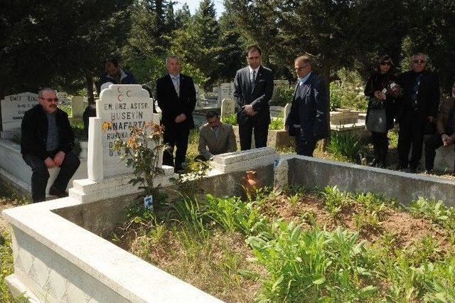 Se&ccedil;im &Ccedil;alışmaları &Ouml;ncesi Vefa Ziyareti 2