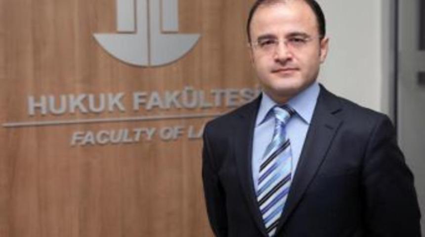 Prof. Dr. Petek: Kimse Hakkını Aramayınca, 3 Milyar Dolarlık Pazara D&ouml;n&uuml;şt&uuml;