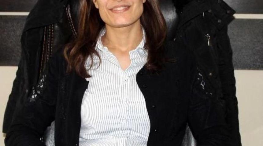 Derik Devlet Hastanesi'ne Ilk Kadın Başhekim